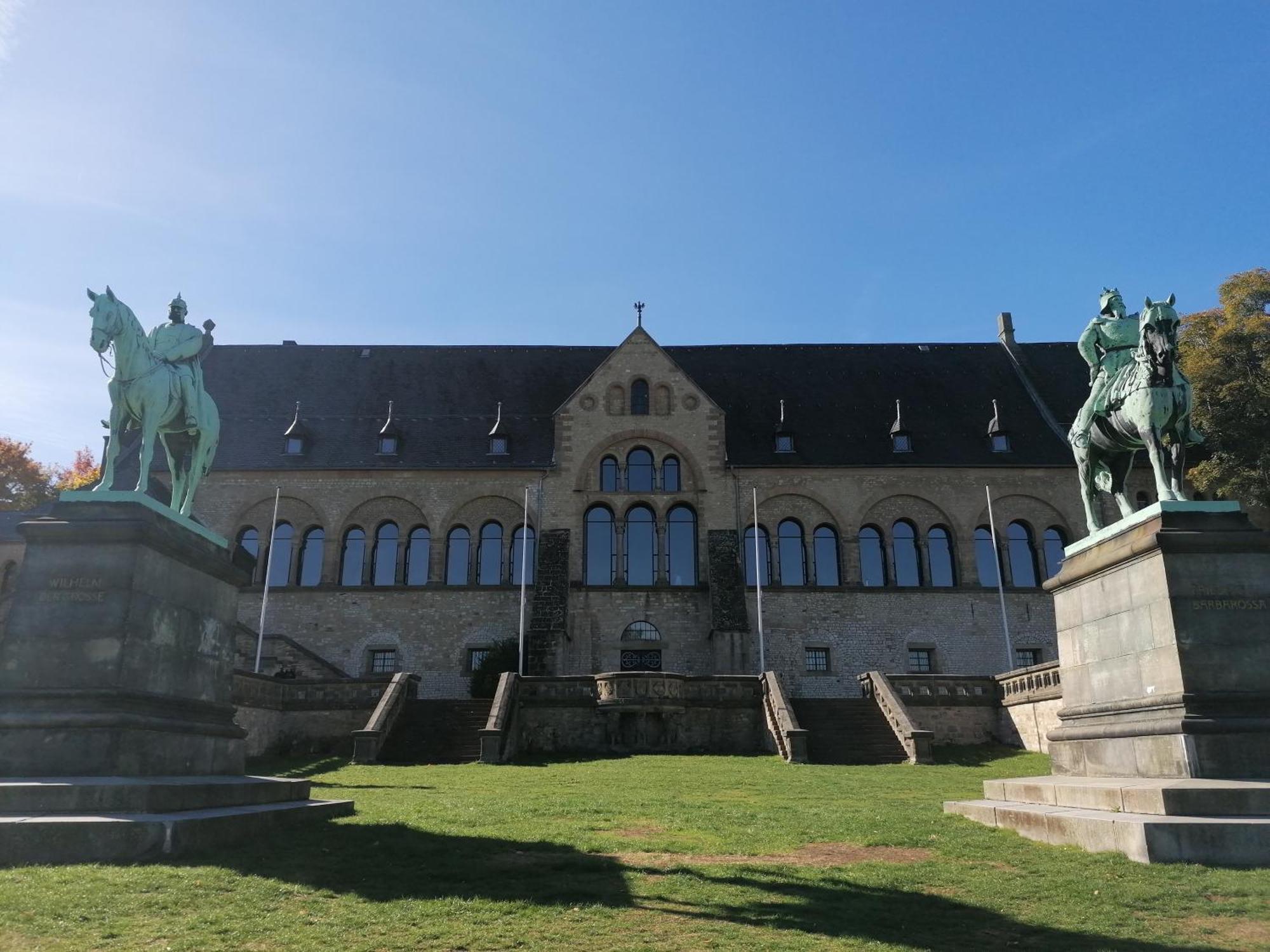Apartment Serenade Am Zwinger กอสลาร์ ภายนอก รูปภาพ