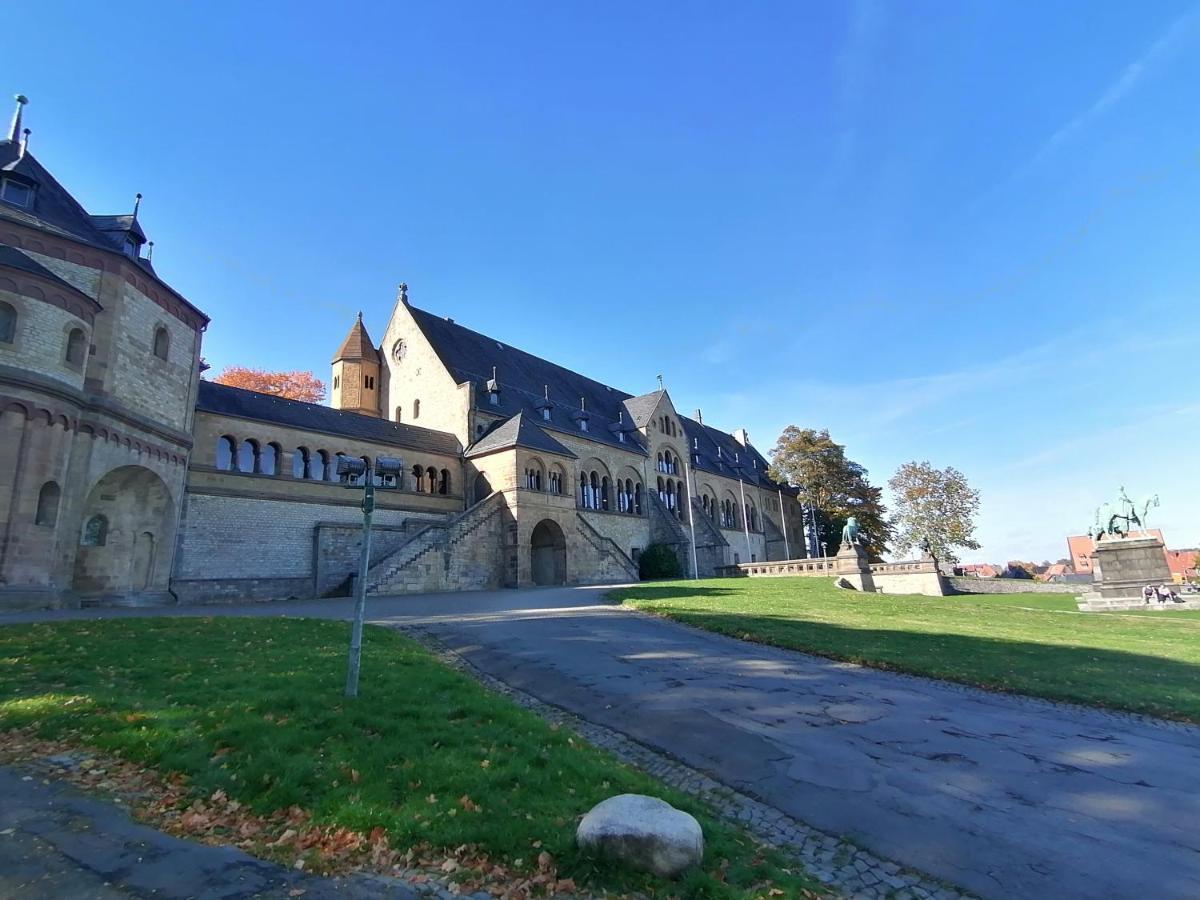 Apartment Serenade Am Zwinger กอสลาร์ ภายนอก รูปภาพ